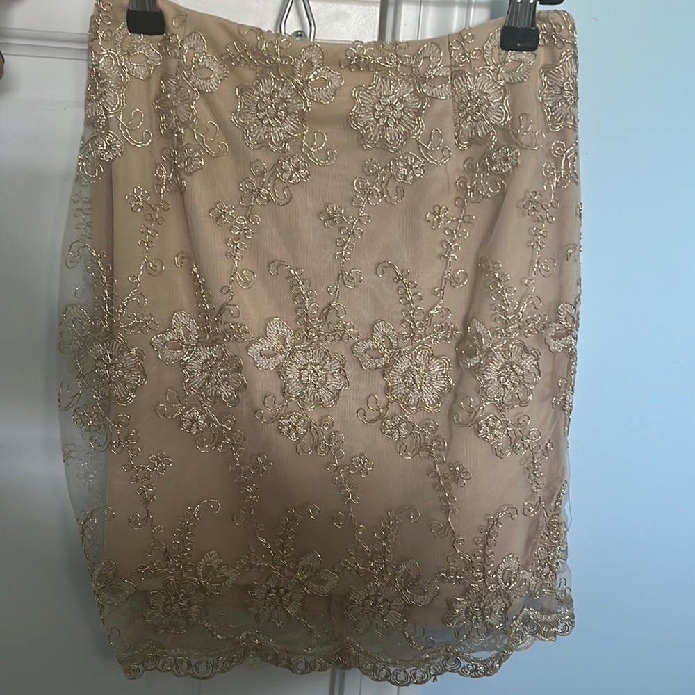 Gold detail skirt